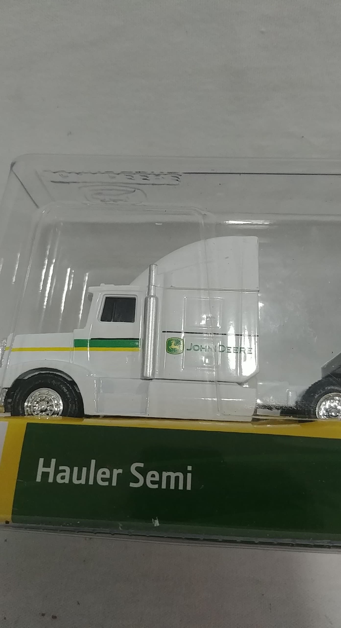 New - TOMY John Deere White Hauler Semi Truck & Green Tractor