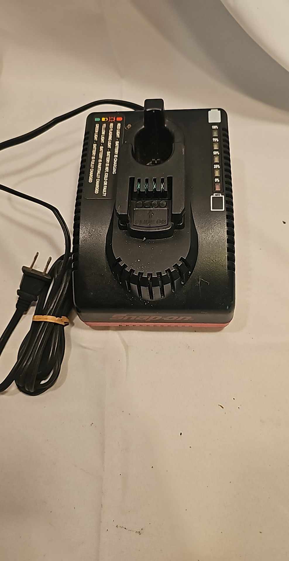 Snap On 9.6v - 18V Battery Powered Sawsall In Carry Case